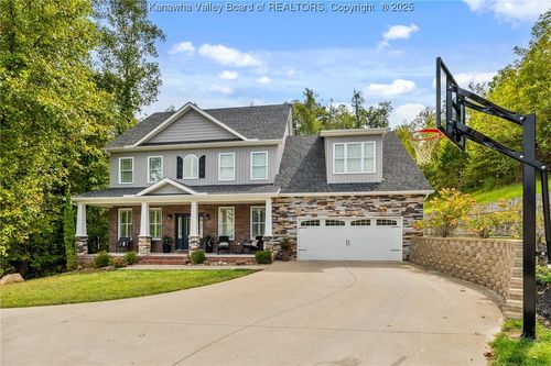 630 Wynterhall Ln, South Charleston, WV, 25309-8434 | Card Image