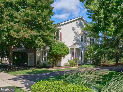 28 Heritage Hills Dr, WASHINGTON CROSSING, PA, 18977-1156 | Card Image