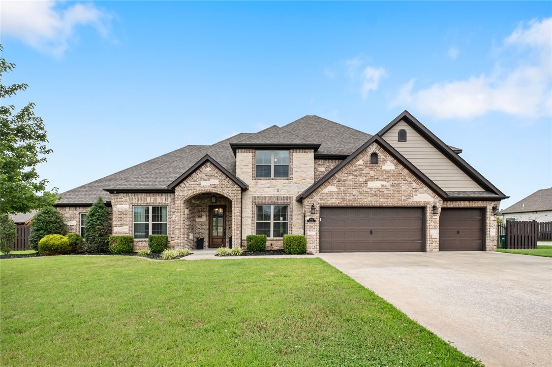 Sicily Dr, Centerton, AR 72719