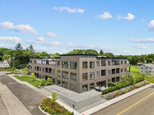 9 John St, Clinton, CT, 06413-1734 | Card Image