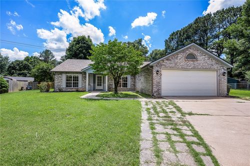1515 E Thornhill Dr, Fayetteville, AR, 72703-3859 | Card Image