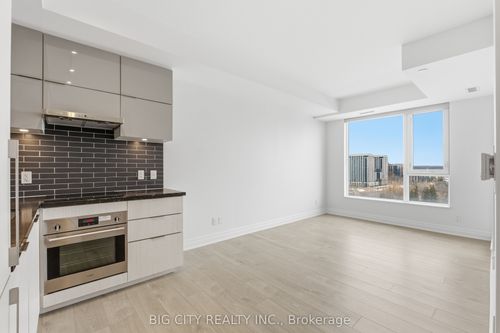 1116-8 Rouge Valley Dr W, Unionville, ON, L6G0G8 | Card Image