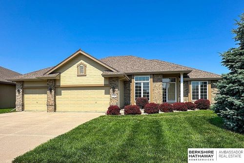 17140 Franklin Dr, Omaha, NE, 68118-3307 | Card Image