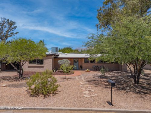 2617 E Waverly St, Tucson, AZ, 85716-3081 | Card Image