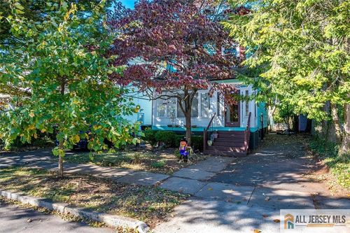 135 Johnson St, Highland Park, NJ, 08904-2212 | Card Image