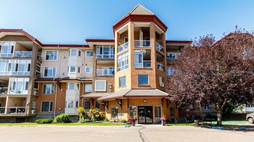 105-4512 52 Ave, Red Deer, AB, T4N7B9 | Card Image