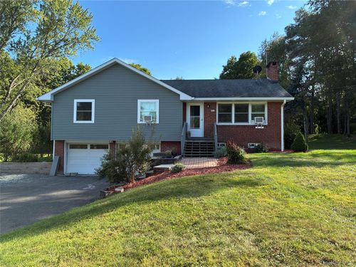 18 Aspinwall Road, Red Hook, NY, 12571 | Card Image