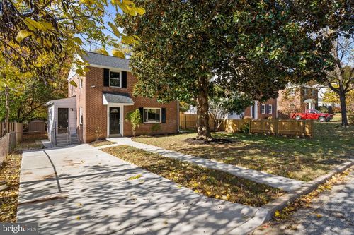 7606 15th Ave, TAKOMA PARK, MD, 20912-7052 | Card Image