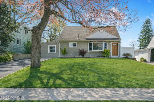 7 Walnut Ln, Parlin, NJ, 08859-1125 | Card Image