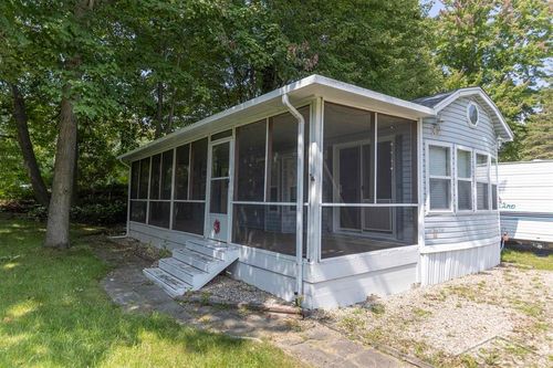 978 Timberlynn Trl, Sanford, MI, 48657-8306 | Card Image