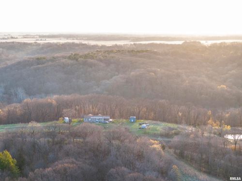 17217 N Dairy Farm Rd, Smithfield, IL, 61477-9490 | Card Image