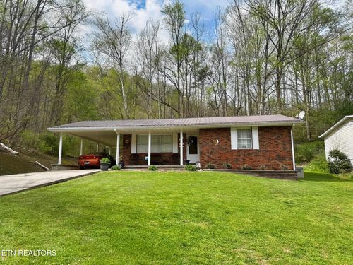 152 Hicks Ln, Jellico, TN, 37762-4731 | Card Image
