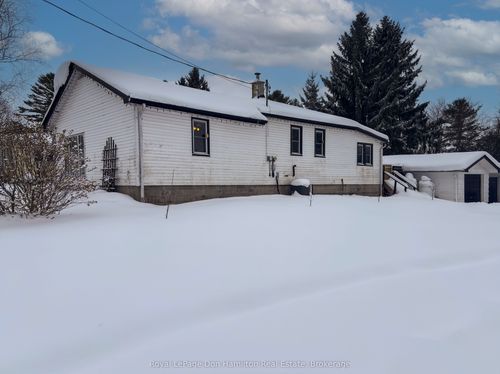 34 George St N, Elmwood, ON, N0G1S0 | Card Image