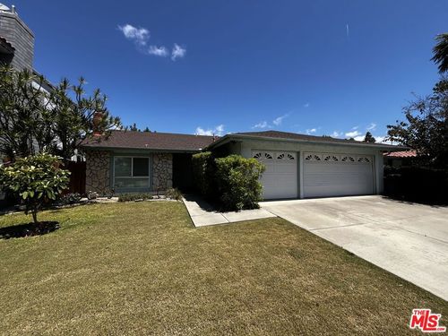 3267 Turlock Dr, Costa Mesa, CA, 92626-2124 | Card Image