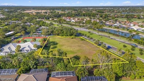 8141 Twelve Oaks Circle, NAPLES, FL, 34113 | Card Image