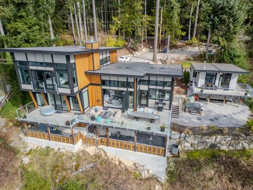 6101--6099 Coracle Dr, Sechelt, BC, V7Z0C9 | Card Image
