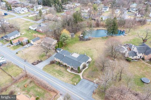 9 Alsace Ave, Temple, PA, 19560-9521 | Card Image