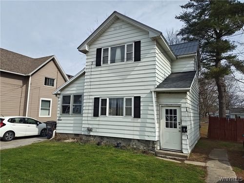 553 Ellicott St, Batavia, NY, 14020-3732 | Card Image