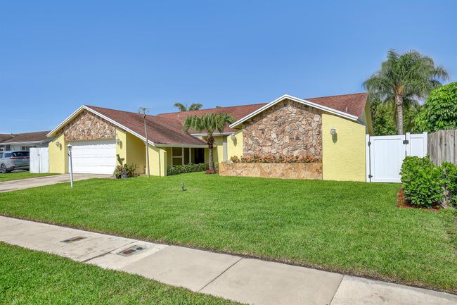 5053 Ouachita Dr, House other with 3 bedrooms, 2 bathrooms and null parking in Lake Worth FL | Image 7