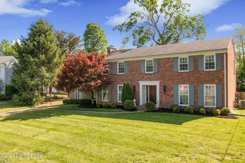 7602 Wesleyan Pl, Louisville, KY, 40242-4038 | Card Image