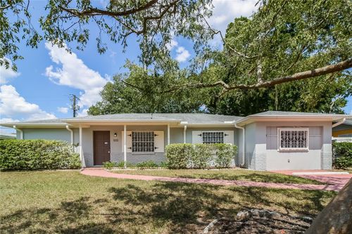804 Greenbriar Dr, Brandon, FL, 33511-7714 | Card Image