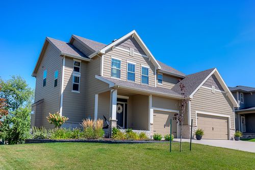 3579 Nw 164th St, Clive, IA, 50325-2555 | Card Image