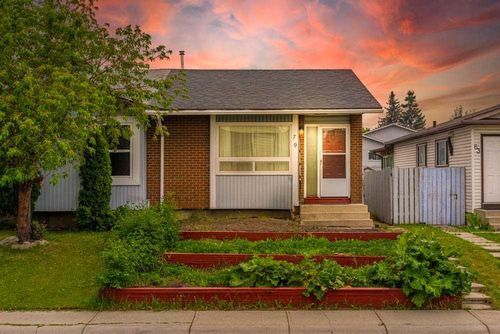 79 Whitworth Way Ne, Calgary, AB, T1Y6B1 | Card Image