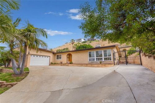 10165 Sully Dr, Sun Valley, CA, 91352-4258 | Card Image