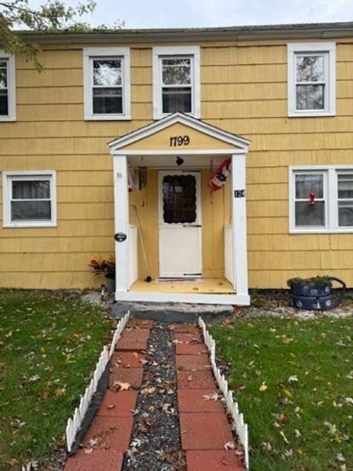 124 Hazen Rd, Shirley, MA, 01464-2710 | Card Image