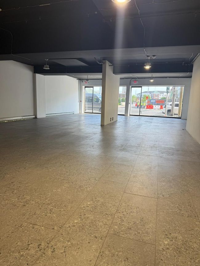 View of garage | Image 5