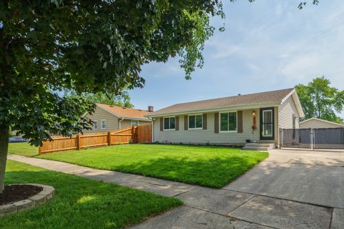 4609 Pershing Blvd, Kenosha, WI, 53144-3503 | Card Image