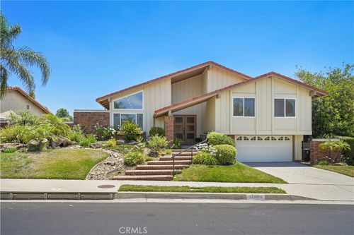 11426 Twin Hills Ave, Porter Ranch, CA, 91326-1726 | Card Image