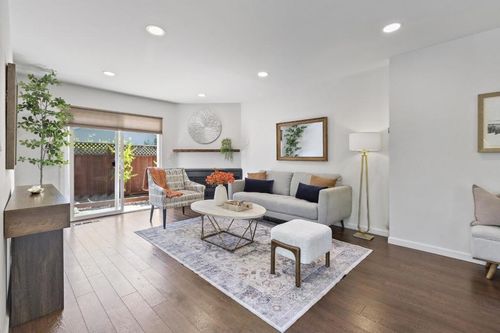 10063 Long Oak Ln, Cupertino, CA, 95014 | Card Image