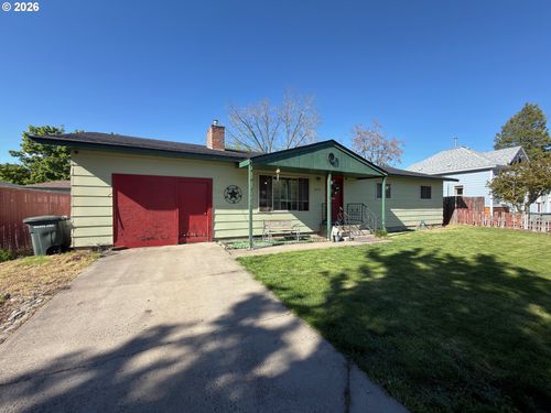 1303 W Ave, La Grande, OR, 97850-3168 | Card Image
