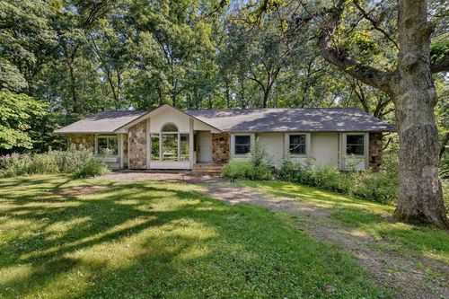 7105 W River Oaks Rd, Columbia, MO, 65203 | Card Image