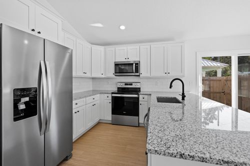887 E Aiken Street, St Augustine, FL, 32084 | Card Image