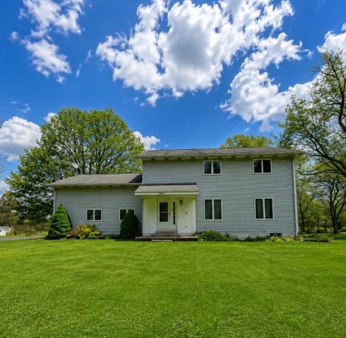 22452 Mill St, Centerville, PA, 16404-1846 | Card Image