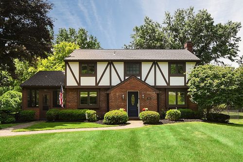 3211 Unionville Rd, Cranberry Township, PA, 16066-3509 | Card Image