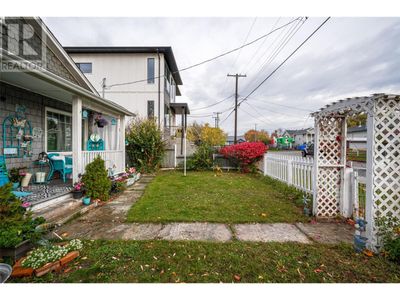 4008 31 St, House other with 2 bedrooms, 1 bathrooms and null parking in Vernon BC | Image 2