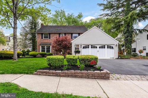 408 Kings Hwy, Moorestown, NJ, 08057-2771 | Card Image