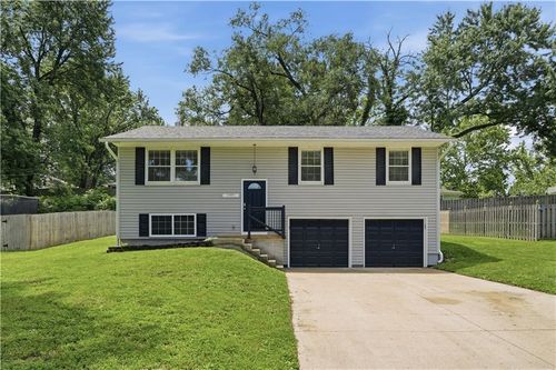 11951 Scarritt Ave, Sugar Creek, MO, 64054-1334 | Card Image