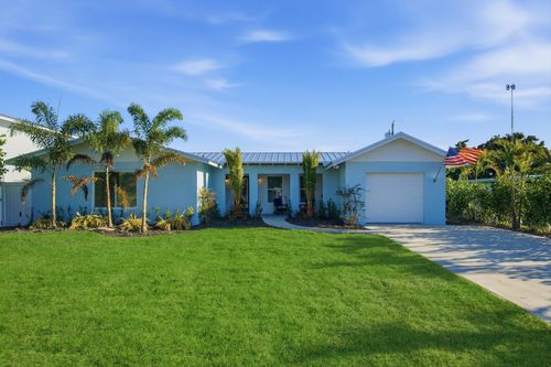 5216 Se Orange St, Stuart, FL, 34997-2445 | Card Image