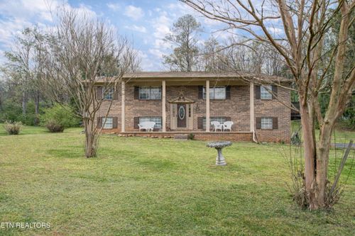 655 Wesley Rd, Lenoir City, TN, 37772-6013 | Card Image