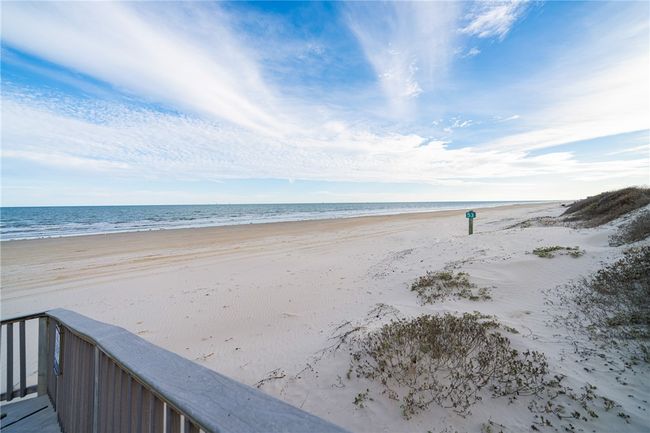 1006 - 5495 State Highway 361, Condo with 2 bedrooms, 2 bathrooms and null parking in Port Aransas TX | Image 10