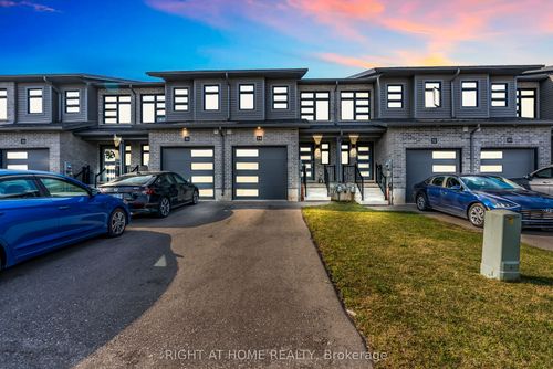 34 Wilkinson Ave, Cambridge, ON, N1S0C5 | Card Image