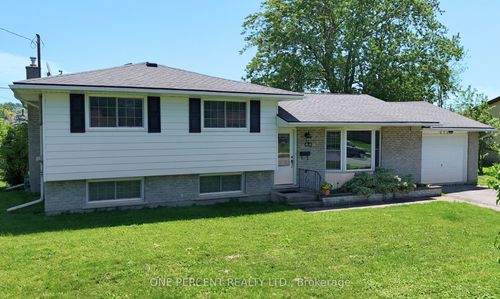 978 Ferndale Ave, Fort Erie, ON, L2A5S8 | Card Image