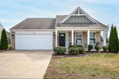 600 Birchwood Cir, Shelbyville, KY, 40065-8680 | Card Image