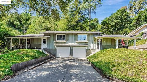 2050 Donald Dr, Moraga, CA, 94556 | Card Image