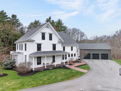 9 Fox Hall Road, Falmouth, ME, 04105 | Card Image