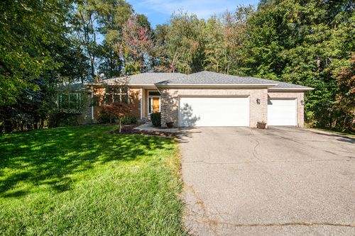 2594 Tall Timber Ct, Grand Rapids, MI, 49546-6787 | Card Image